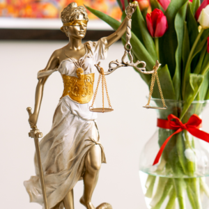 Dama de la justicia (grande)